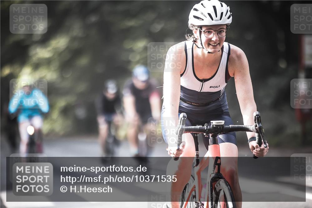 13.09.2026 - Stadtparktriathlon H.Heesch http://msf.ph/oto/10371535 13.09.2026 10:51:04 Radfahren 343, 375, 431, 444, 481, 488, 528, 562 meine-sportfotos.de