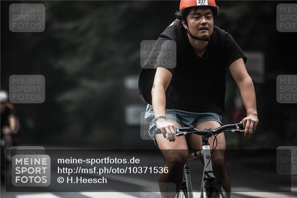 13.09.2026 - Stadtparktriathlon H.Heesch http://msf.ph/oto/10371536 13.09.2026 10:21:18 Radfahren 237, 265, 331, 353, 358, 392 meine-sportfotos.de