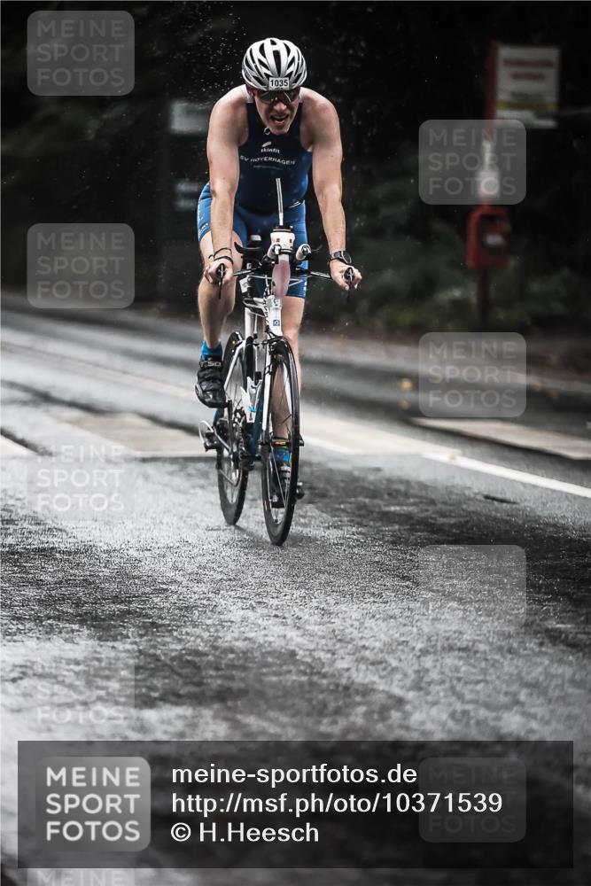 13.09.2026 - Stadtparktriathlon H.Heesch http://msf.ph/oto/10371539 13.09.2026 12:07:07 Radfahren 803, 816, 830, 851, 902, 957, 1035, 1057, 1061 meine-sportfotos.de
