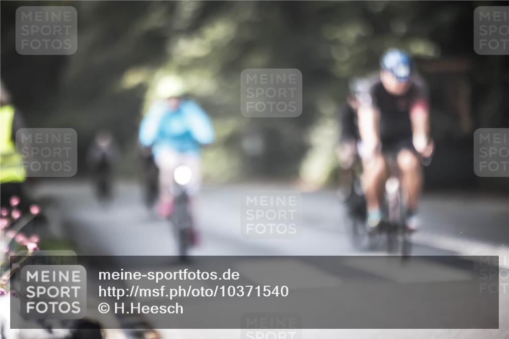 13.09.2026 - Stadtparktriathlon H.Heesch http://msf.ph/oto/10371540 13.09.2026 10:51:05 Radfahren 343, 375, 444, 481, 488, 528, 562 meine-sportfotos.de