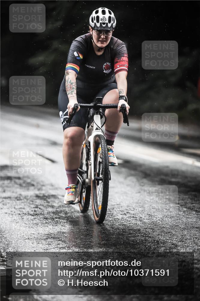 13.09.2026 - Stadtparktriathlon H.Heesch http://msf.ph/oto/10371591 13.09.2026 12:07:09 Radfahren 803, 830, 851, 902, 957, 1035, 1057, 1061 meine-sportfotos.de