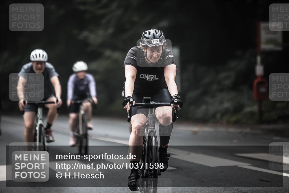 13.09.2026 - Stadtparktriathlon H.Heesch http://msf.ph/oto/10371598 13.09.2026 10:21:21 Radfahren 237, 265, 296, 331, 353, 358, 363, 392 meine-sportfotos.de
