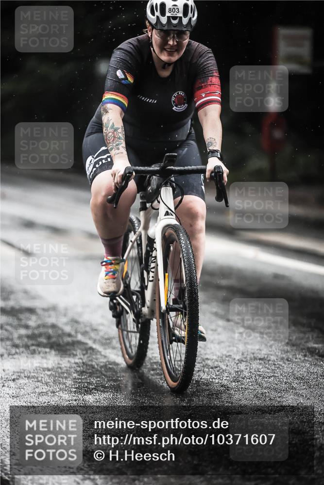 13.09.2026 - Stadtparktriathlon H.Heesch http://msf.ph/oto/10371607 13.09.2026 12:07:09 Radfahren 803, 830, 851, 902, 957, 1035, 1057, 1061 meine-sportfotos.de