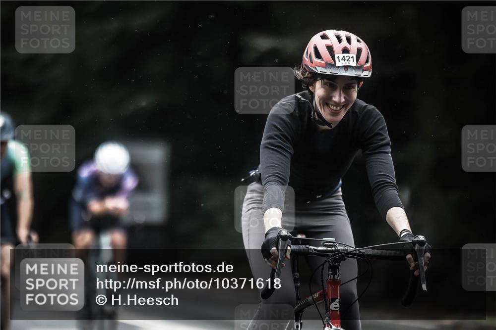 13.09.2026 - Stadtparktriathlon H.Heesch http://msf.ph/oto/10371618 13.09.2026 13:26:19 Radfahren 1338, 1387, 1421, 1422, 1456 meine-sportfotos.de