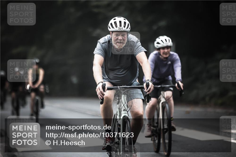 13.09.2026 - Stadtparktriathlon H.Heesch http://msf.ph/oto/10371623 13.09.2026 10:21:23 Radfahren 220, 237, 265, 294, 296, 331, 353, 358, 363, 392, 413 meine-sportfotos.de