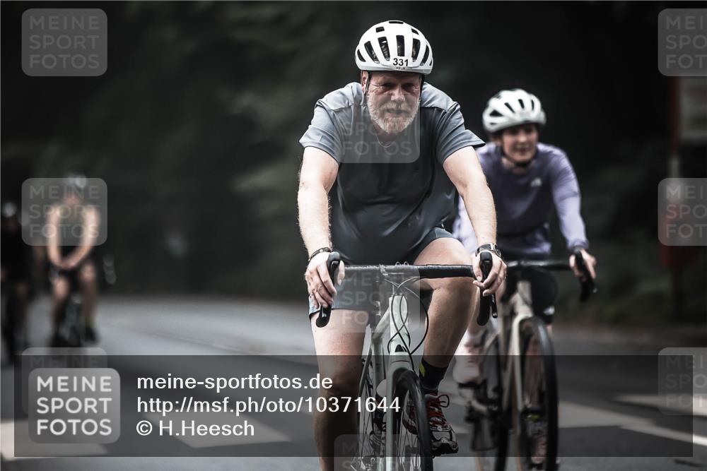 13.09.2026 - Stadtparktriathlon H.Heesch http://msf.ph/oto/10371644 13.09.2026 10:21:23 Radfahren 220, 237, 265, 294, 296, 331, 353, 358, 363, 392, 413 meine-sportfotos.de