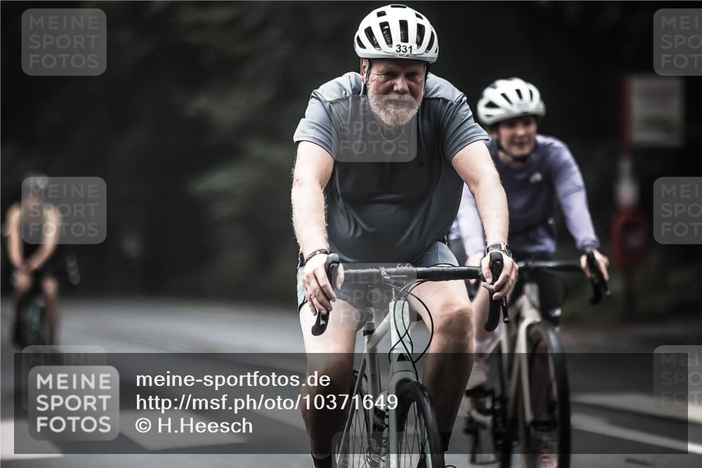 13.09.2026 - Stadtparktriathlon H.Heesch http://msf.ph/oto/10371649 13.09.2026 10:21:23 Radfahren 220, 237, 265, 294, 296, 331, 353, 358, 363, 392, 413 meine-sportfotos.de