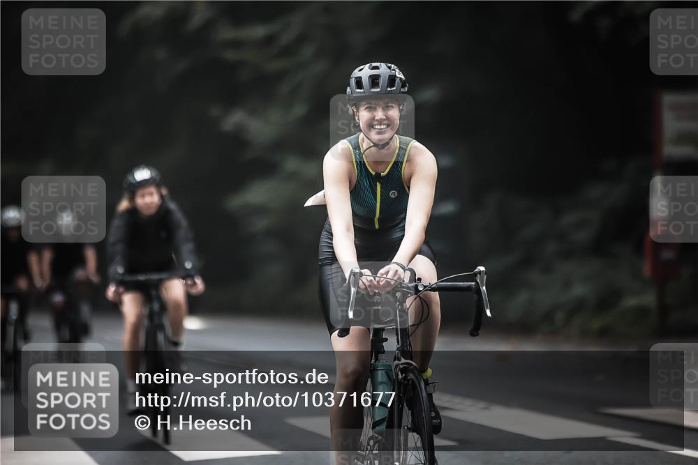 13.09.2026 - Stadtparktriathlon H.Heesch http://msf.ph/oto/10371677 13.09.2026 10:21:25 Radfahren 220, 265, 294, 296, 326, 331, 353, 358, 363, 392, 413 meine-sportfotos.de