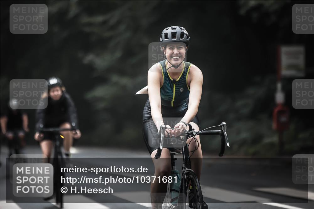 13.09.2026 - Stadtparktriathlon H.Heesch http://msf.ph/oto/10371681 13.09.2026 10:21:25 Radfahren 220, 265, 294, 296, 326, 331, 353, 358, 363, 392, 413 meine-sportfotos.de