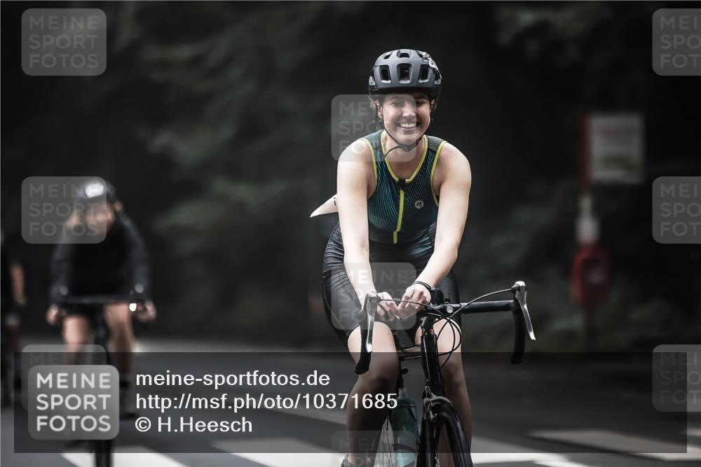 13.09.2026 - Stadtparktriathlon H.Heesch http://msf.ph/oto/10371685 13.09.2026 10:21:26 Radfahren 220, 265, 268, 294, 296, 326, 331, 353, 358, 363, 392, 413 meine-sportfotos.de