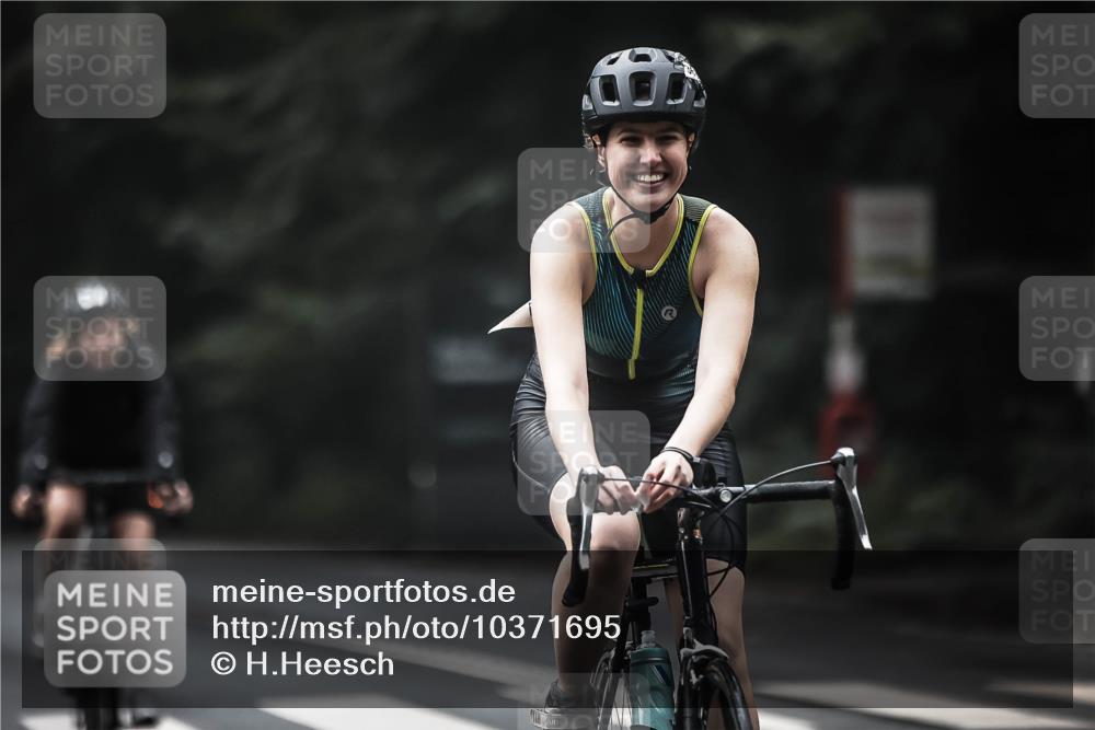 13.09.2026 - Stadtparktriathlon H.Heesch http://msf.ph/oto/10371695 13.09.2026 10:21:26 Radfahren 220, 265, 268, 294, 296, 326, 331, 353, 358, 363, 392, 413 meine-sportfotos.de