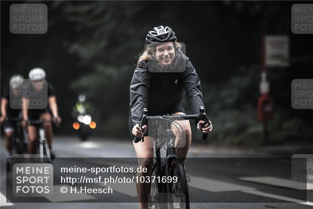 13.09.2026 - Stadtparktriathlon H.Heesch http://msf.ph/oto/10371699 13.09.2026 10:21:27 Radfahren 220, 265, 268, 294, 296, 303, 321, 326, 331, 358, 363, 392, 413 meine-sportfotos.de
