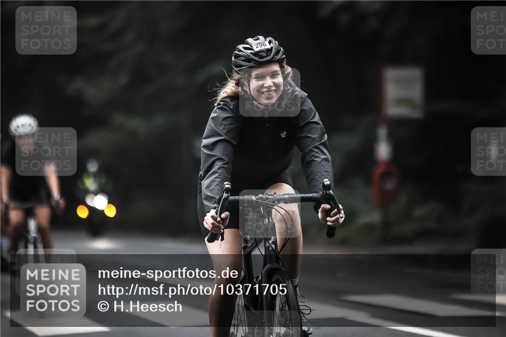 13.09.2026 - Stadtparktriathlon H.Heesch http://msf.ph/oto/10371705 13.09.2026 10:21:27 Radfahren 220, 265, 268, 294, 296, 303, 321, 326, 331, 358, 363, 392, 413 meine-sportfotos.de