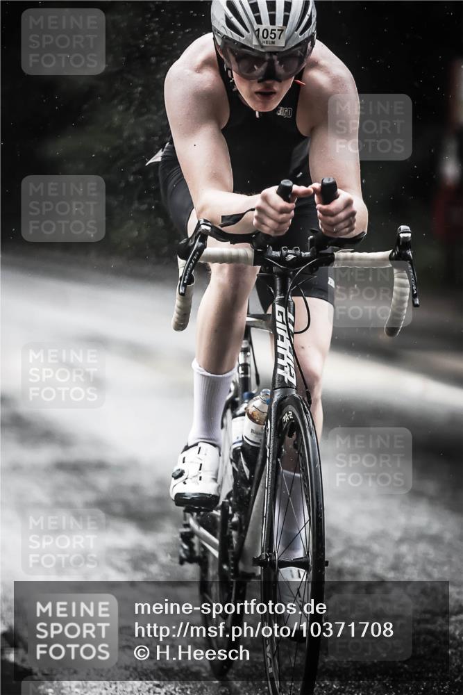 13.09.2026 - Stadtparktriathlon H.Heesch http://msf.ph/oto/10371708 13.09.2026 12:07:13 Radfahren 803, 851, 971, 975, 1035, 1055, 1057 meine-sportfotos.de