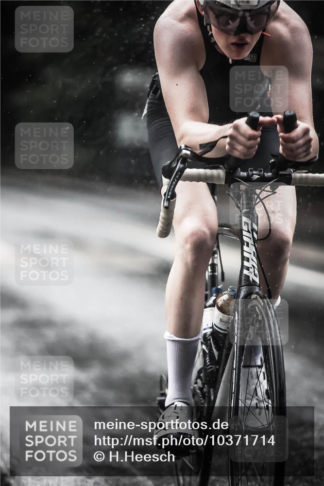 13.09.2026 - Stadtparktriathlon H.Heesch http://msf.ph/oto/10371714 13.09.2026 12:07:13 Radfahren 803, 851, 971, 975, 1035, 1055, 1057 meine-sportfotos.de