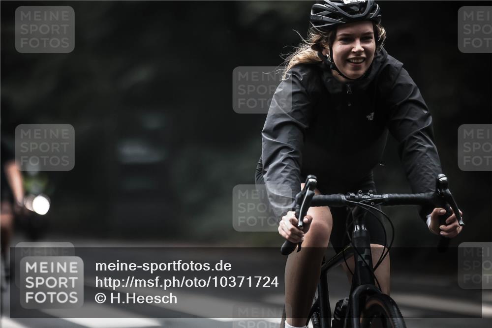 13.09.2026 - Stadtparktriathlon H.Heesch http://msf.ph/oto/10371724 13.09.2026 10:21:27 Radfahren 220, 265, 268, 294, 296, 303, 321, 326, 331, 358, 363, 392, 413 meine-sportfotos.de