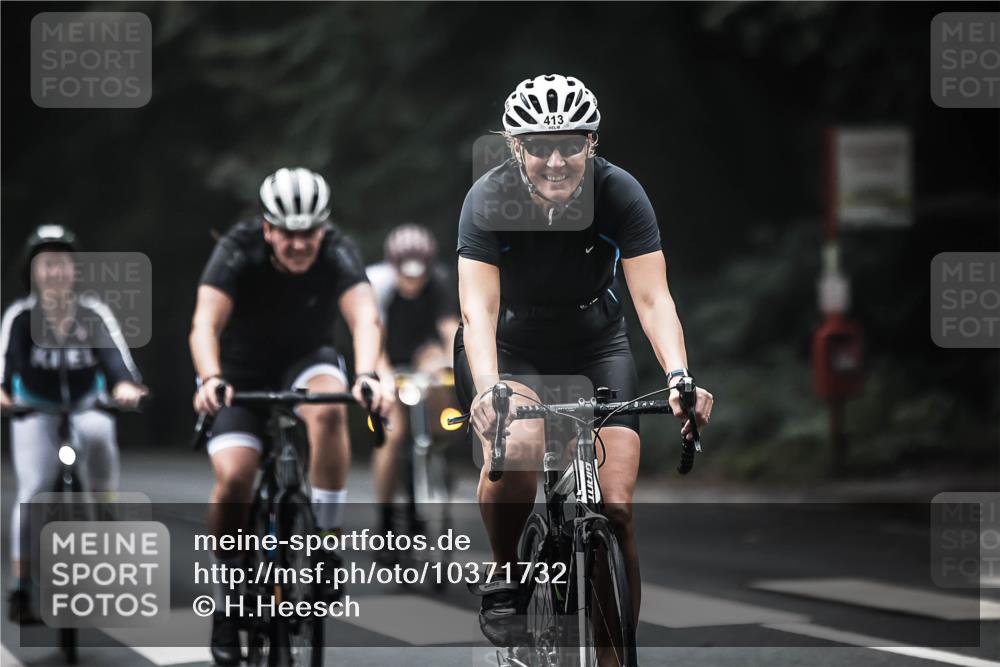 13.09.2026 - Stadtparktriathlon H.Heesch http://msf.ph/oto/10371732 13.09.2026 10:21:28 Radfahren 220, 268, 294, 296, 303, 321, 326, 331, 358, 363, 392, 413 meine-sportfotos.de
