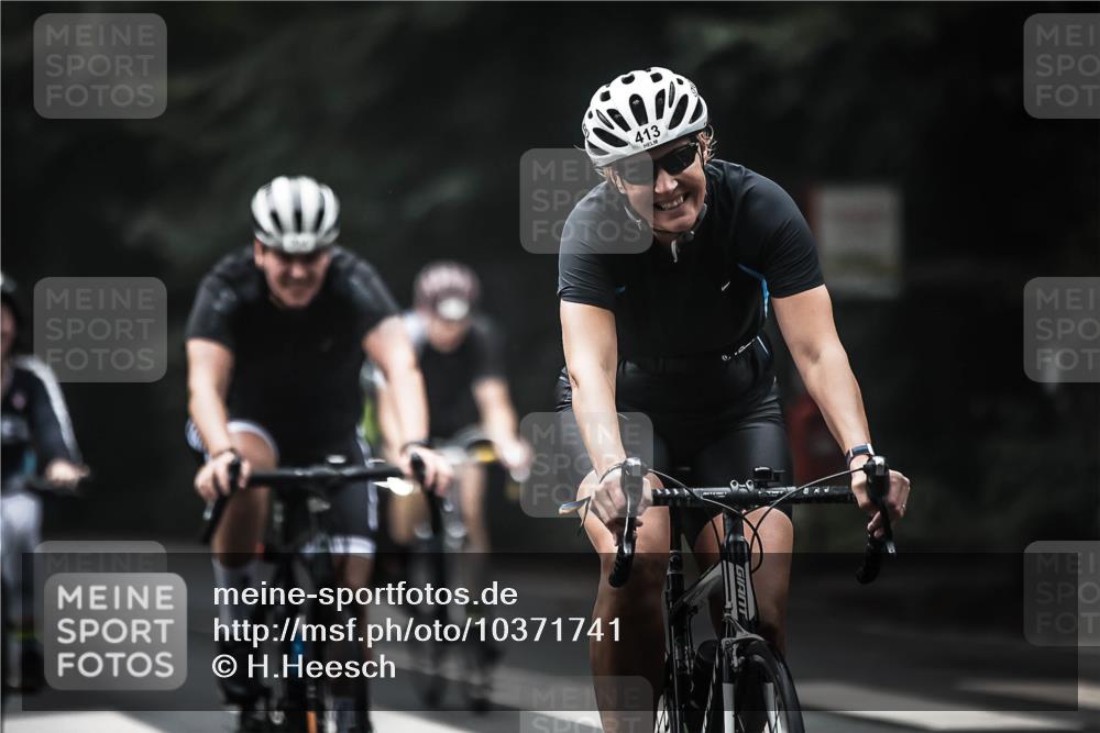 13.09.2026 - Stadtparktriathlon H.Heesch http://msf.ph/oto/10371741 13.09.2026 10:21:29 Radfahren 220, 268, 294, 296, 303, 321, 326, 331, 363, 392, 413 meine-sportfotos.de