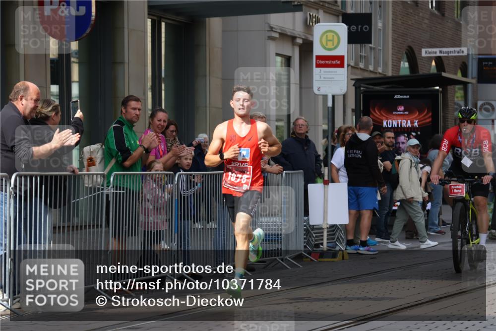 13.09.2026 - 21. swb-Marathon Bremen Strokosch-Dieckow http://msf.ph/oto/10371784 13.09.2026 12:08:51 Ziel 133, 1878 meine-sportfotos.de