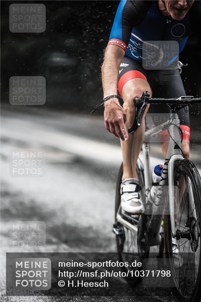 13.09.2026 - Stadtparktriathlon H.Heesch http://msf.ph/oto/10371798 13.09.2026 12:07:18 Radfahren 971, 975, 1055, 1057 meine-sportfotos.de
