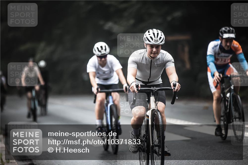 13.09.2026 - Stadtparktriathlon H.Heesch http://msf.ph/oto/10371833 13.09.2026 10:21:32 Radfahren 220, 239, 268, 294, 296, 303, 304, 321, 326, 401, 410, 413 meine-sportfotos.de