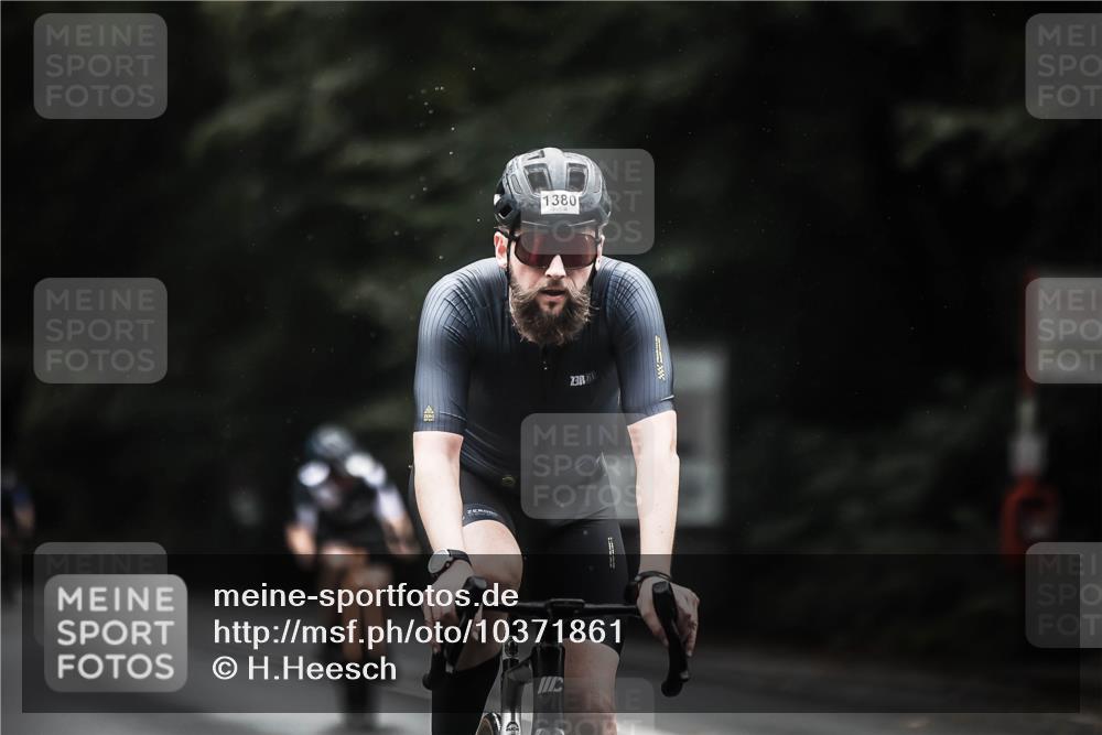 13.09.2026 - Stadtparktriathlon H.Heesch http://msf.ph/oto/10371861 13.09.2026 13:26:49 Radfahren 1321, 1329, 1339, 1380, 1438 meine-sportfotos.de