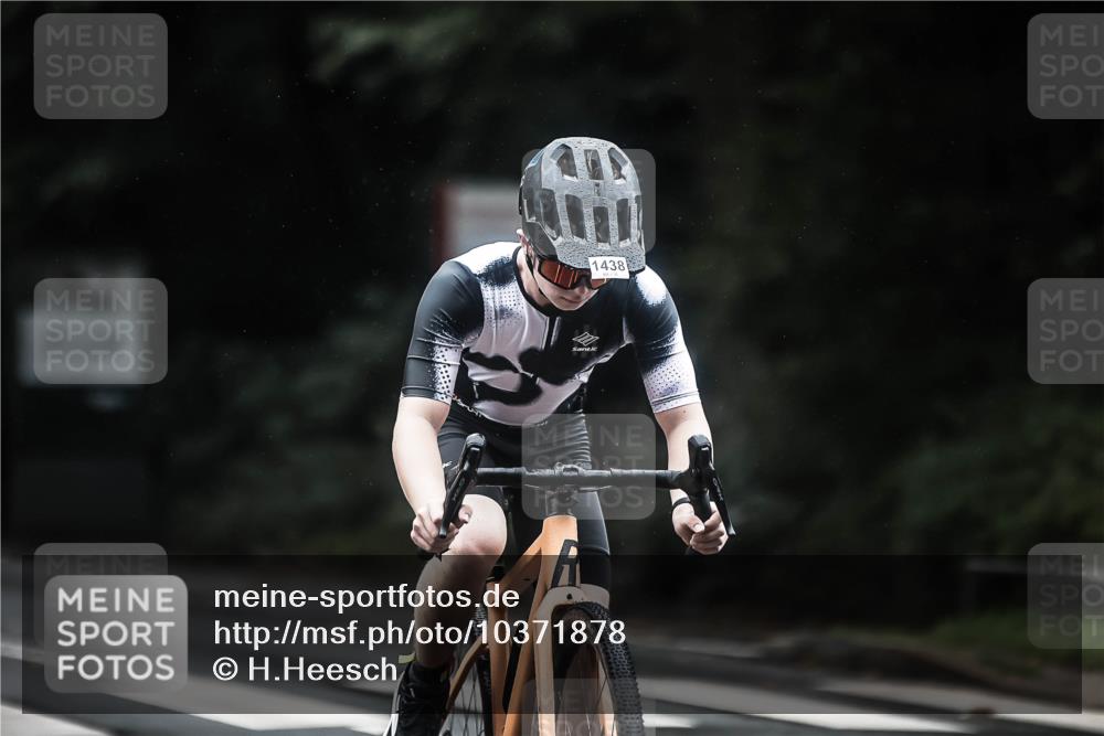 13.09.2026 - Stadtparktriathlon H.Heesch http://msf.ph/oto/10371878 13.09.2026 13:26:51 Radfahren 1329, 1339, 1340, 1380, 1438, 1439 meine-sportfotos.de