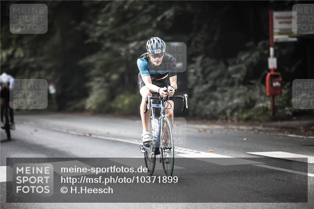 13.09.2026 - Stadtparktriathlon H.Heesch http://msf.ph/oto/10371899 13.09.2026 10:51:38 Radfahren 275, 499, 563 meine-sportfotos.de
