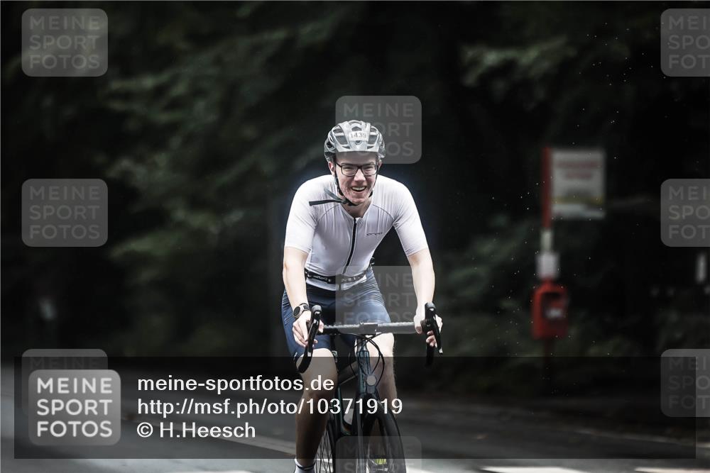 13.09.2026 - Stadtparktriathlon H.Heesch http://msf.ph/oto/10371919 13.09.2026 13:26:57 Radfahren 1339, 1340, 1367, 1393, 1411, 1438, 1439 meine-sportfotos.de