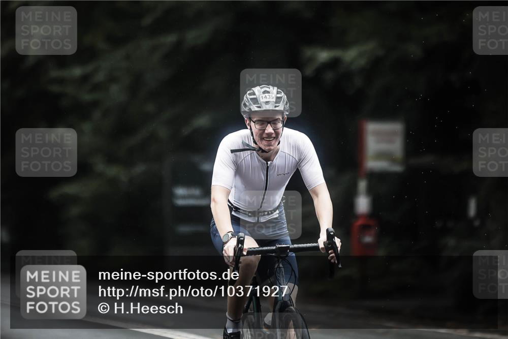 13.09.2026 - Stadtparktriathlon H.Heesch http://msf.ph/oto/10371927 13.09.2026 13:26:57 Radfahren 1339, 1340, 1367, 1393, 1411, 1438, 1439 meine-sportfotos.de