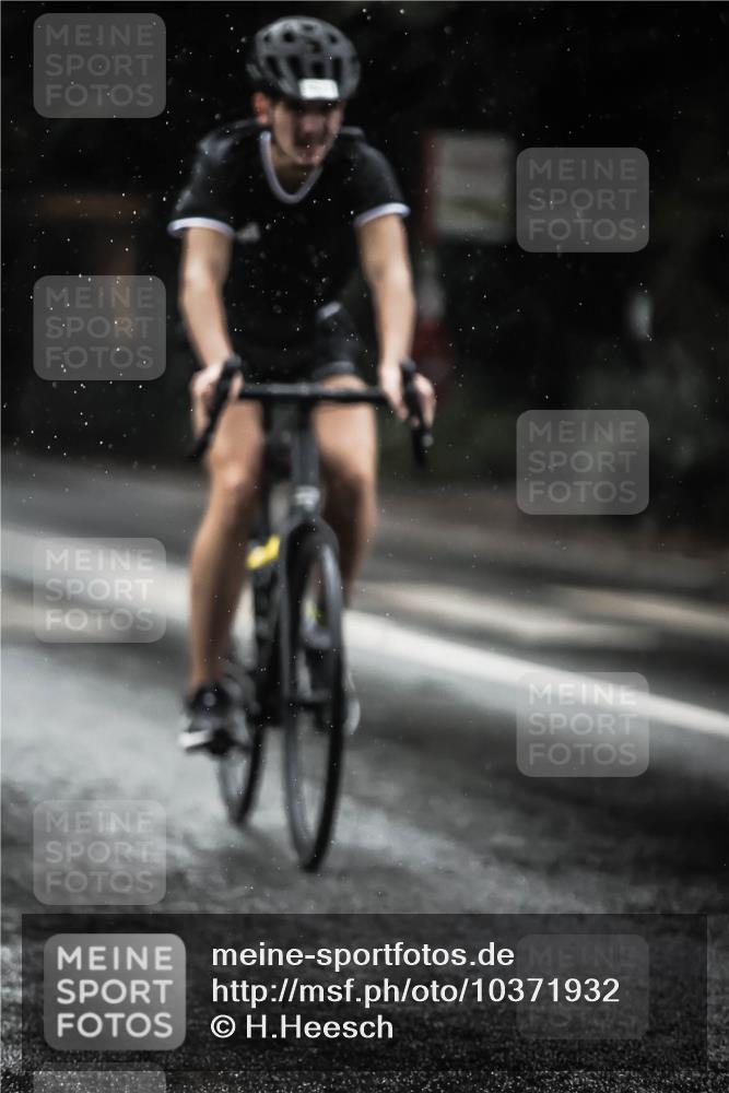 13.09.2026 - Stadtparktriathlon H.Heesch http://msf.ph/oto/10371932 13.09.2026 12:07:27 Radfahren 838, 917, 978, 1011, 1031 meine-sportfotos.de