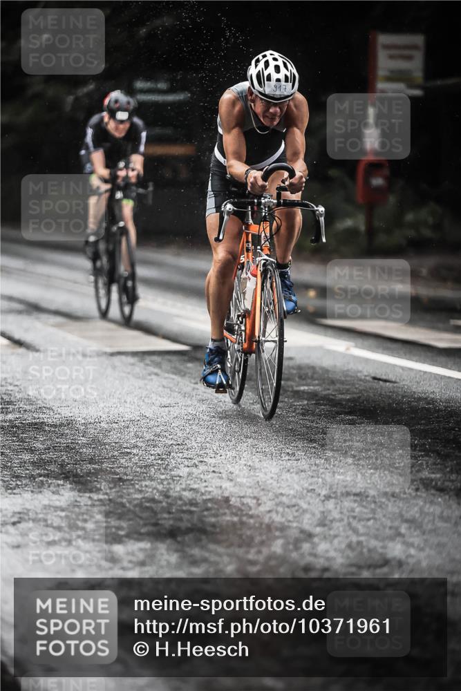 13.09.2026 - Stadtparktriathlon H.Heesch http://msf.ph/oto/10371961 13.09.2026 12:07:29 Radfahren 832, 838, 917, 978, 1011, 1031, 1054 meine-sportfotos.de
