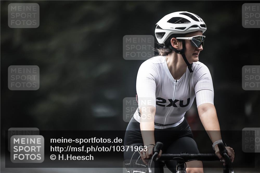 13.09.2026 - Stadtparktriathlon H.Heesch http://msf.ph/oto/10371963 13.09.2026 10:21:38 Radfahren 239, 242, 268, 303, 304, 321, 401, 410, 457, 461 meine-sportfotos.de