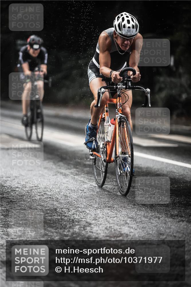 13.09.2026 - Stadtparktriathlon H.Heesch http://msf.ph/oto/10371977 13.09.2026 12:07:29 Radfahren 832, 838, 917, 978, 1011, 1031, 1054 meine-sportfotos.de