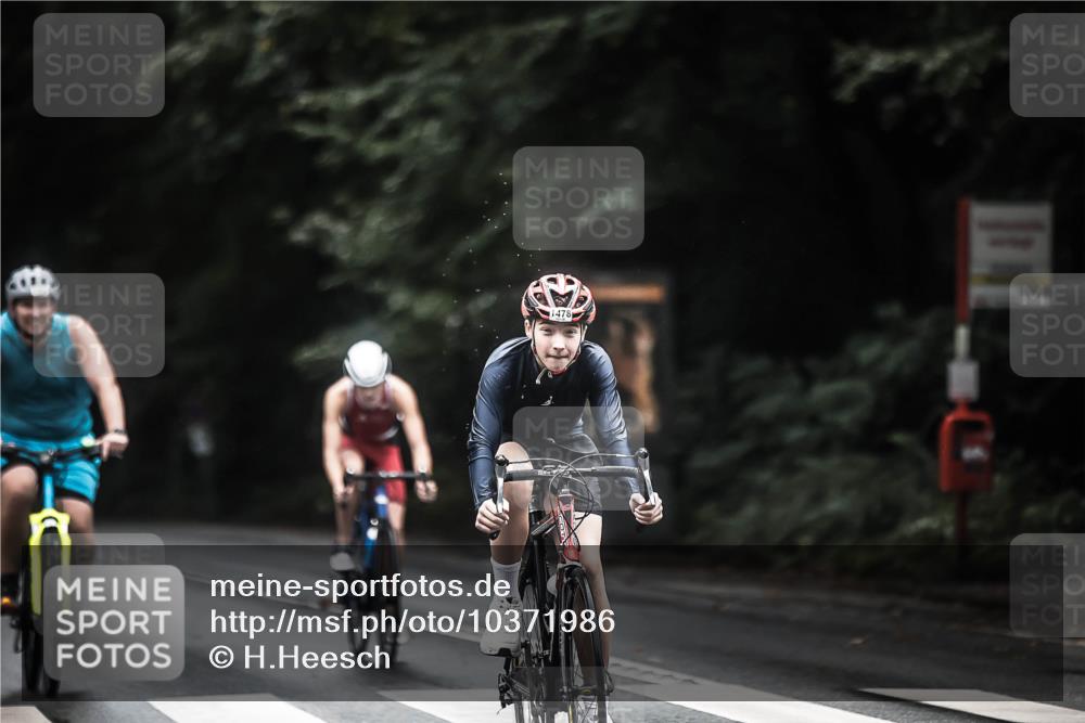 13.09.2026 - Stadtparktriathlon H.Heesch http://msf.ph/oto/10371986 13.09.2026 13:27:04 Radfahren 1350, 1367, 1393, 1411, 1468, 1478, 1507 meine-sportfotos.de
