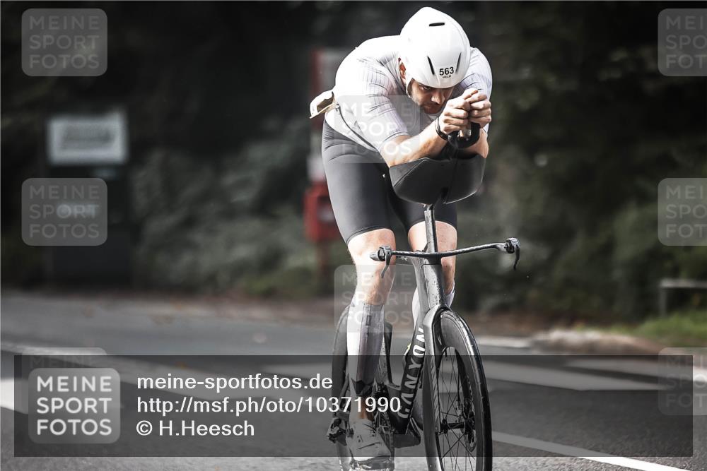 13.09.2026 - Stadtparktriathlon H.Heesch http://msf.ph/oto/10371990 13.09.2026 10:51:41 Radfahren 275, 499, 563, 582 meine-sportfotos.de