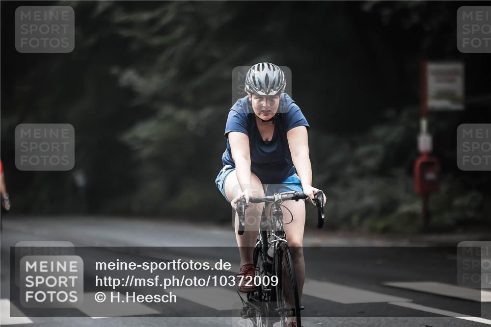 13.09.2026 - Stadtparktriathlon H.Heesch http://msf.ph/oto/10372009 13.09.2026 10:21:44 Radfahren 214, 242, 256, 271, 457, 461 meine-sportfotos.de