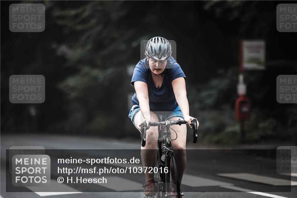 13.09.2026 - Stadtparktriathlon H.Heesch http://msf.ph/oto/10372016 13.09.2026 10:21:44 Radfahren 214, 242, 256, 271, 457, 461 meine-sportfotos.de