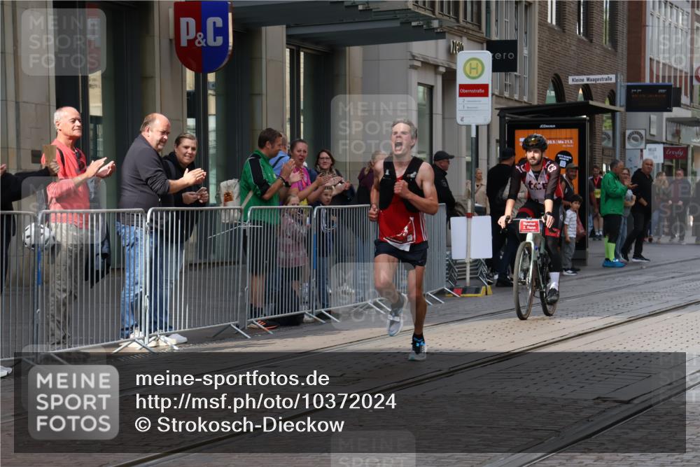 13.09.2026 - 21. swb-Marathon Bremen Strokosch-Dieckow http://msf.ph/oto/10372024 13.09.2026 12:09:30 Ziel 133 meine-sportfotos.de