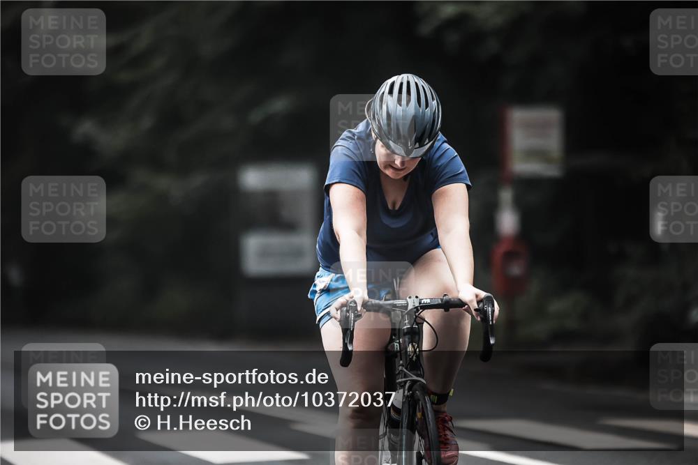 13.09.2026 - Stadtparktriathlon H.Heesch http://msf.ph/oto/10372037 13.09.2026 10:21:45 Radfahren 214, 242, 256, 271, 422, 457, 461 meine-sportfotos.de