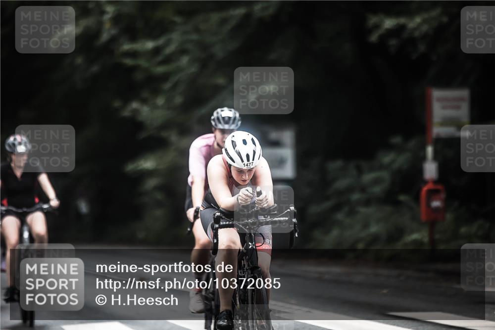 13.09.2026 - Stadtparktriathlon H.Heesch http://msf.ph/oto/10372085 13.09.2026 13:27:13 Radfahren 1258, 1352, 1363, 1409, 1468, 1477, 1497 meine-sportfotos.de
