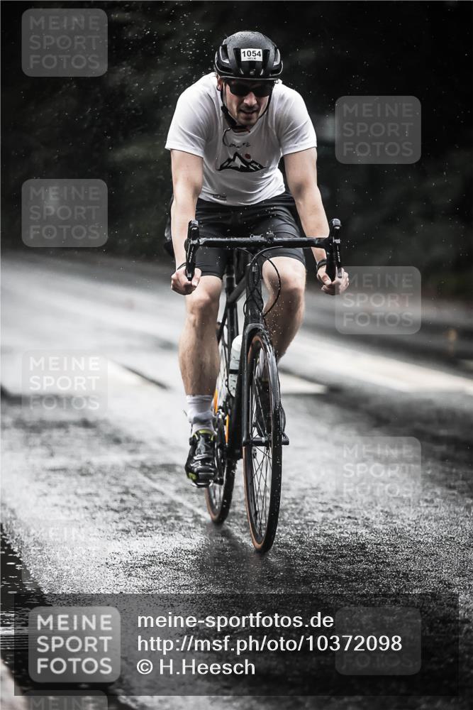 13.09.2026 - Stadtparktriathlon H.Heesch http://msf.ph/oto/10372098 13.09.2026 12:07:35 Radfahren 832, 838, 839, 983, 1011, 1026, 1054 meine-sportfotos.de