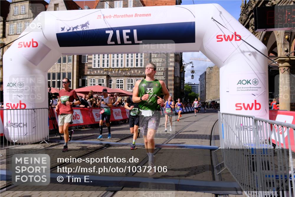 13.09.2026 - 21. swb-Marathon Bremen Tim E. http://msf.ph/oto/10372106 13.09.2026 13:09:14 Ziel 1925, 2287, 3110, 3330, 4384, 5517, 5636, 5696, 6906, 7262, 8120, 9240, 9411, 9867, 9906, 9911 meine-sportfotos.de