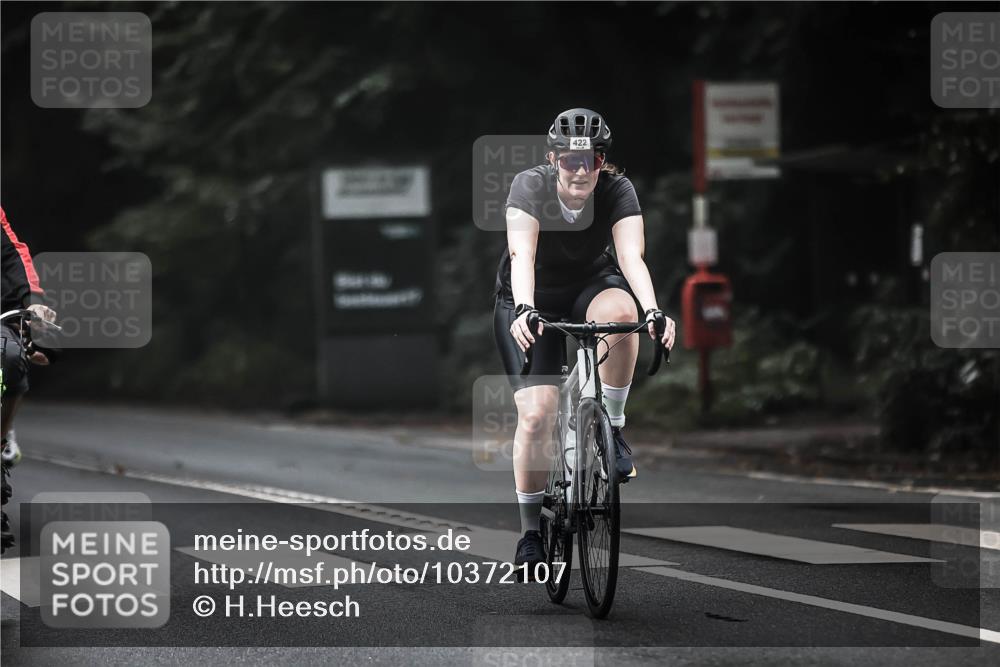 13.09.2026 - Stadtparktriathlon H.Heesch http://msf.ph/oto/10372107 13.09.2026 10:21:50 Radfahren 214, 256, 271, 332, 342, 422, 461 meine-sportfotos.de