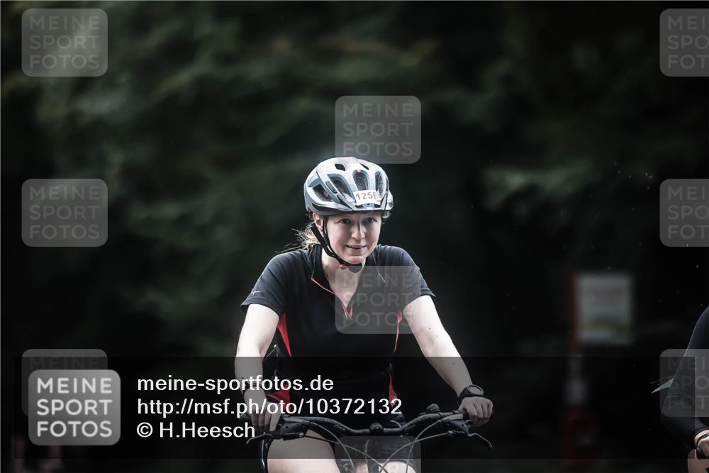 13.09.2026 - Stadtparktriathlon H.Heesch http://msf.ph/oto/10372132 13.09.2026 13:27:16 Radfahren 1258, 1352, 1363, 1409, 1468, 1477, 1497, 1530 meine-sportfotos.de