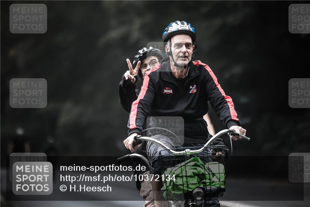 13.09.2026 - Stadtparktriathlon H.Heesch http://msf.ph/oto/10372134 13.09.2026 10:21:52 Radfahren 214, 234, 271, 332, 342, 371, 422 meine-sportfotos.de