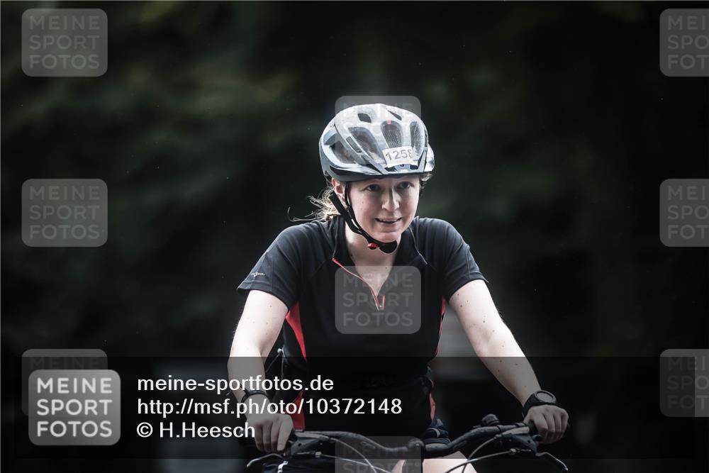 13.09.2026 - Stadtparktriathlon H.Heesch http://msf.ph/oto/10372148 13.09.2026 13:27:16 Radfahren 1258, 1352, 1363, 1409, 1468, 1477, 1497, 1530 meine-sportfotos.de