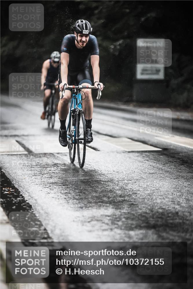 13.09.2026 - Stadtparktriathlon H.Heesch http://msf.ph/oto/10372155 13.09.2026 12:07:39 Radfahren 832, 839, 960, 983, 1011, 1026, 1054 meine-sportfotos.de