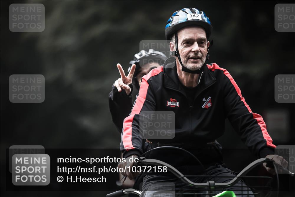 13.09.2026 - Stadtparktriathlon H.Heesch http://msf.ph/oto/10372158 13.09.2026 10:21:52 Radfahren 214, 234, 271, 332, 342, 371, 422 meine-sportfotos.de