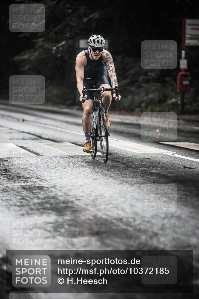 13.09.2026 - Stadtparktriathlon H.Heesch http://msf.ph/oto/10372185 13.09.2026 12:07:40 Radfahren 832, 839, 960, 983, 1026, 1054 meine-sportfotos.de